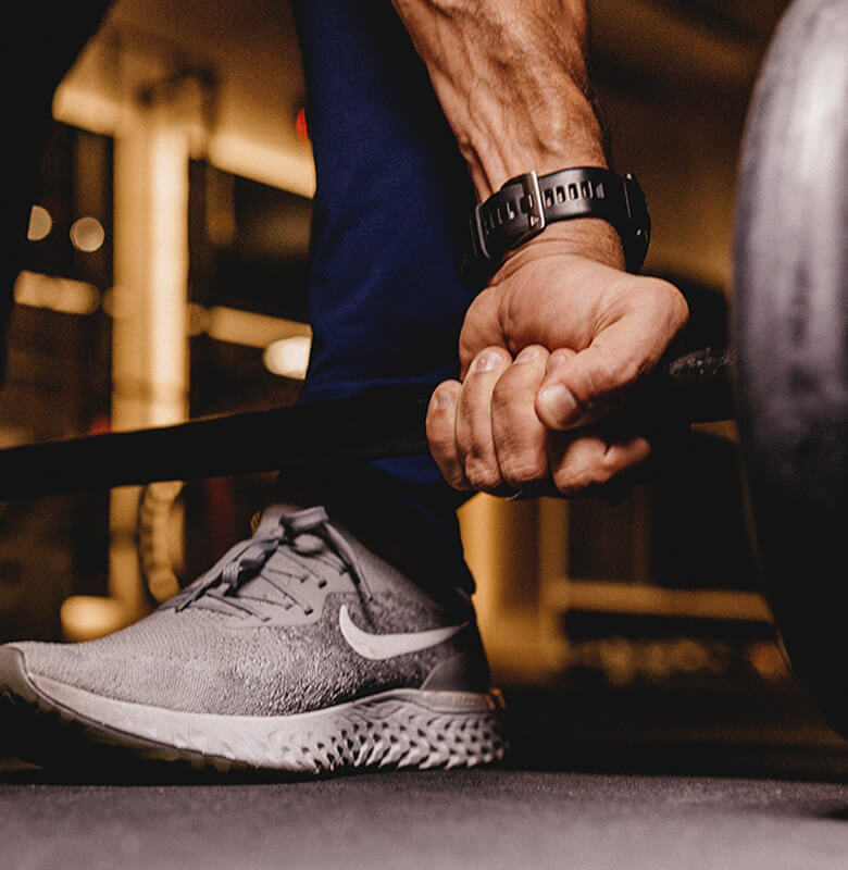 Man lifting weights